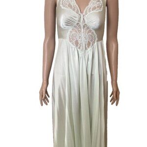 OLGA Pale Green Vintage 92150 Silky Nylon Nightgown Lace Bodice Small Excellent